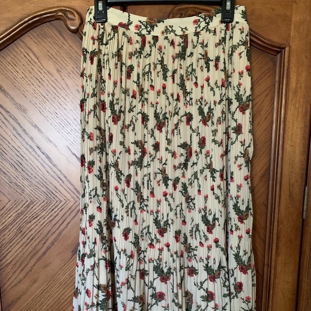 Ellison Skirt - Floral Print - Size Small